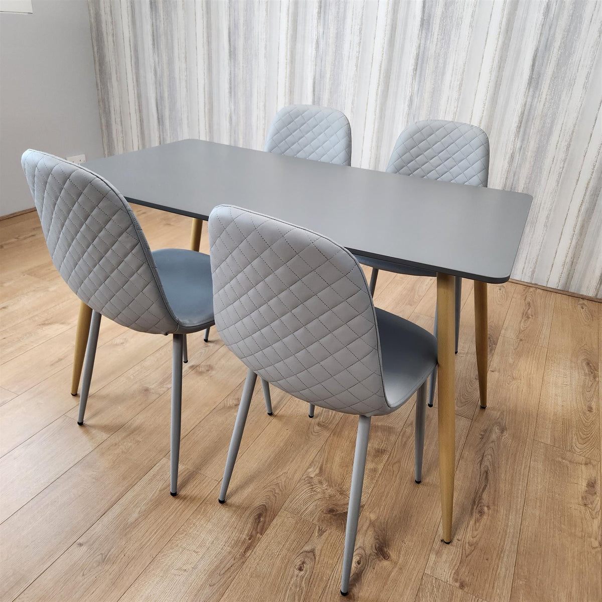 Dining Table Set of 4 Wooden Grey Table with 4 Grey Gem Patterend Chairs